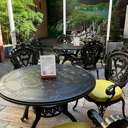 Quadrate Z4 Denkmalschutz Hostel