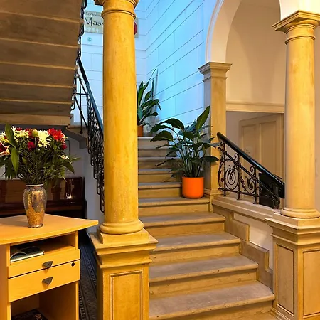 Quadrate Z4 Denkmalschutz אכסניה